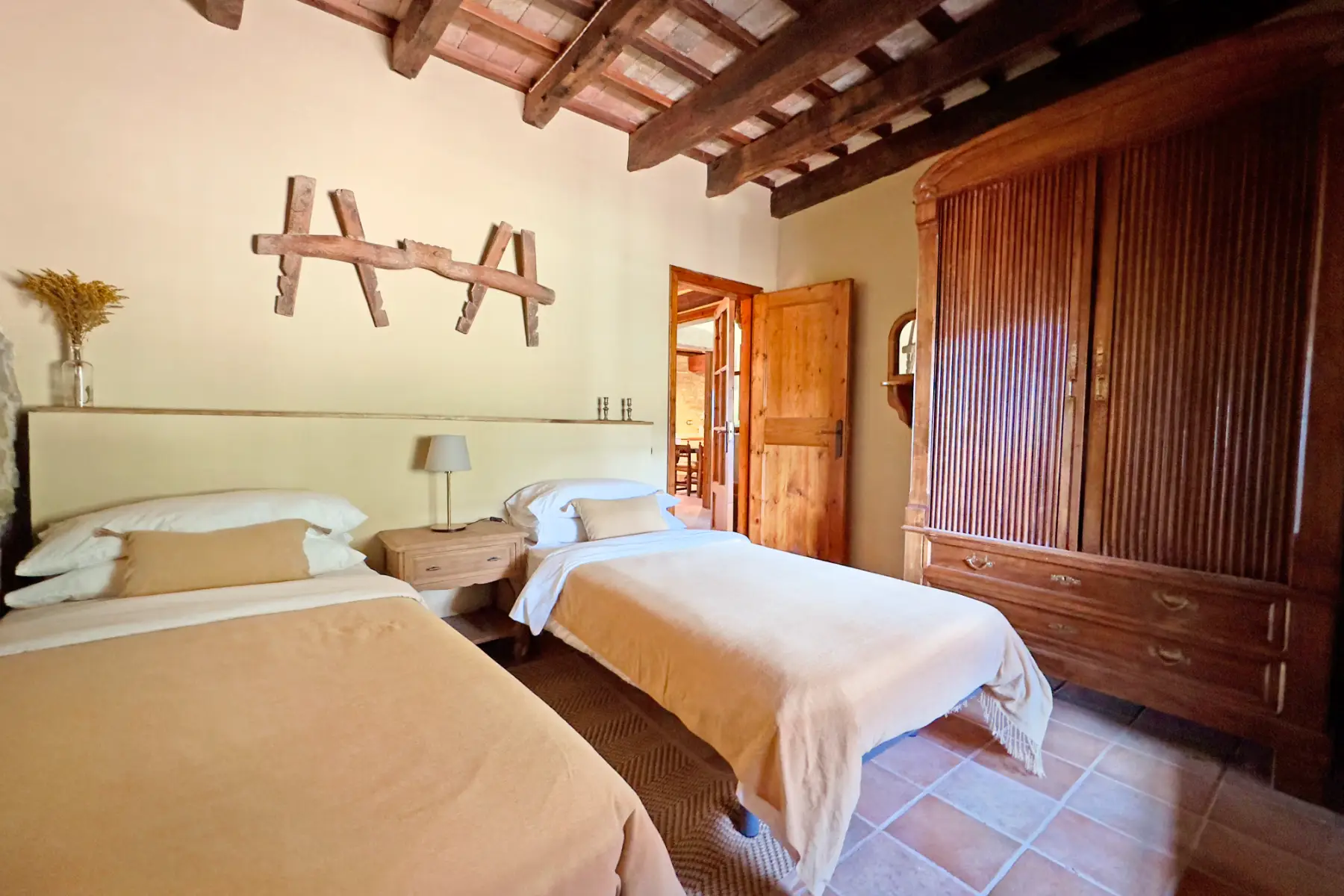 La Isabel — photo 2
